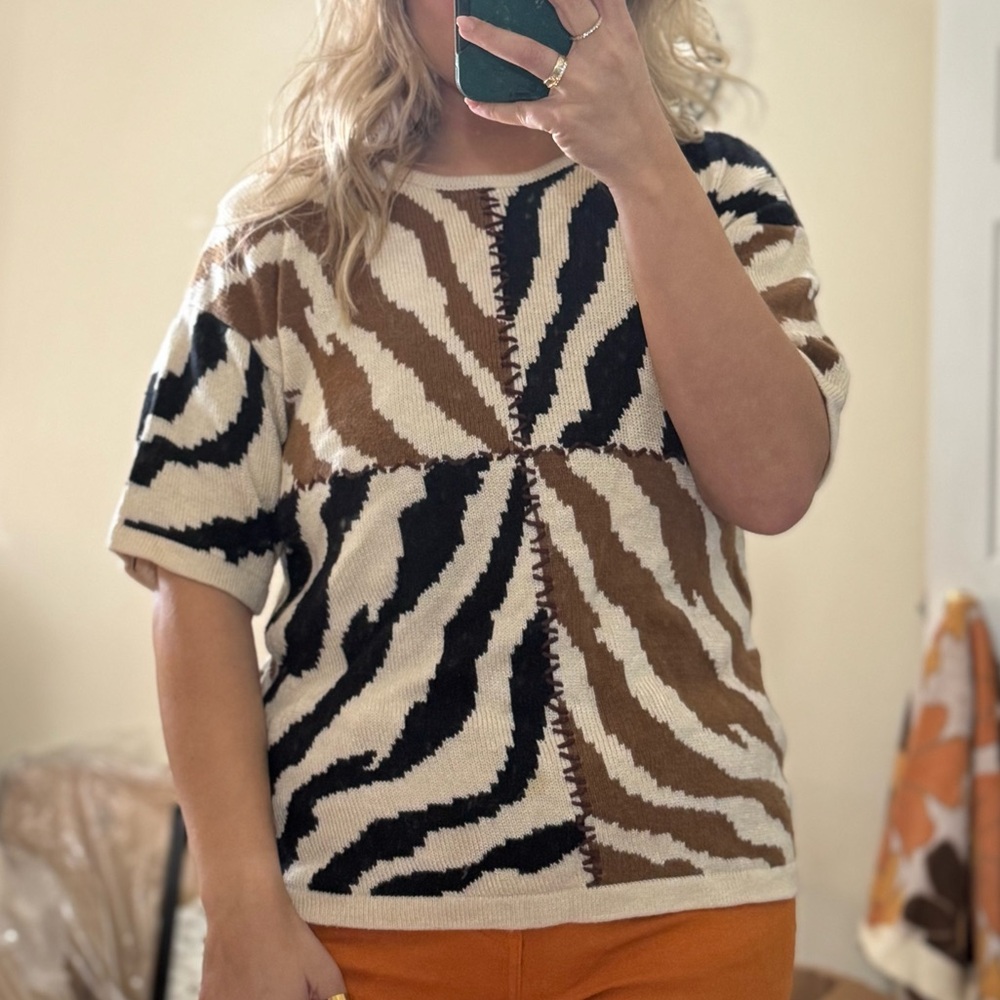 Vintage Brown & Black Zebra Print Short Sleeve Sweater with Shoulder Pads - Picture 1 of 6